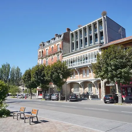 Apartment Les 7 Anges - Parking, Vue Cathedrale & Centre Historique *