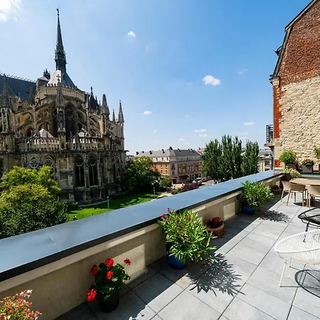 Apartment Les 7 Anges - Parking, Vue Cathedrale & Centre Historique *